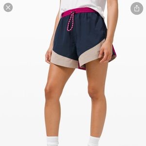 Like new lululemon evergreen shorts. Size 8